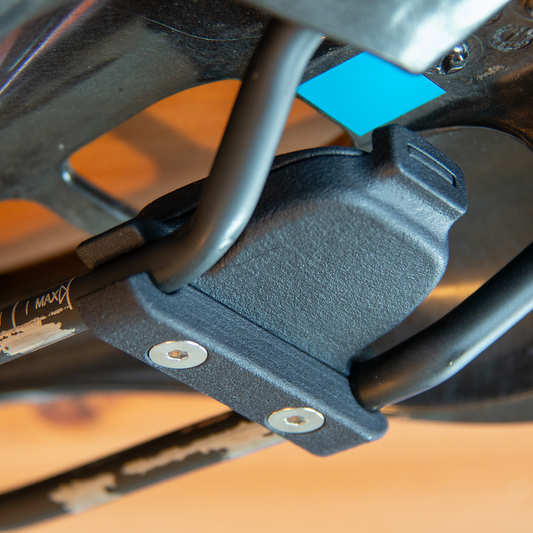 Apple AirTag Saddle Rail Mount